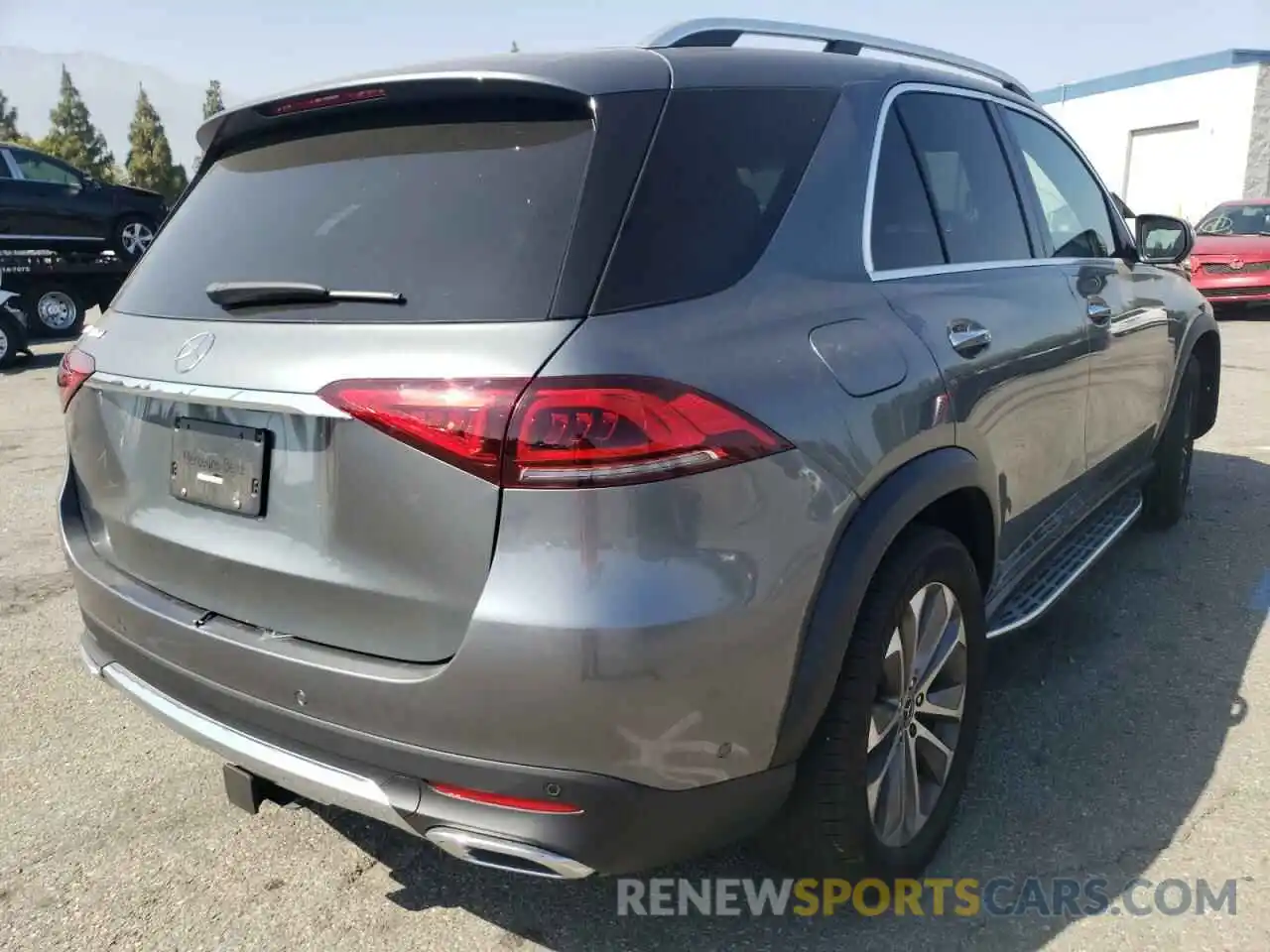 4 Photograph of a damaged car 4JGFB4JB2MA373807 MERCEDES-BENZ GLE-CLASS 2021