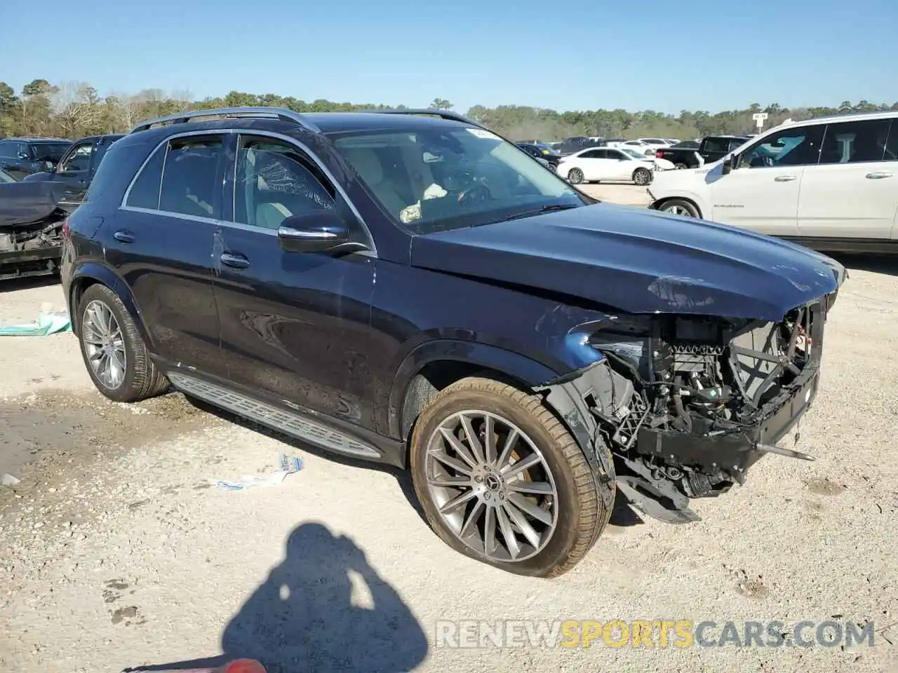 4 Photograph of a damaged car 4JGFB4JB2MA374665 MERCEDES-BENZ GLE-CLASS 2021