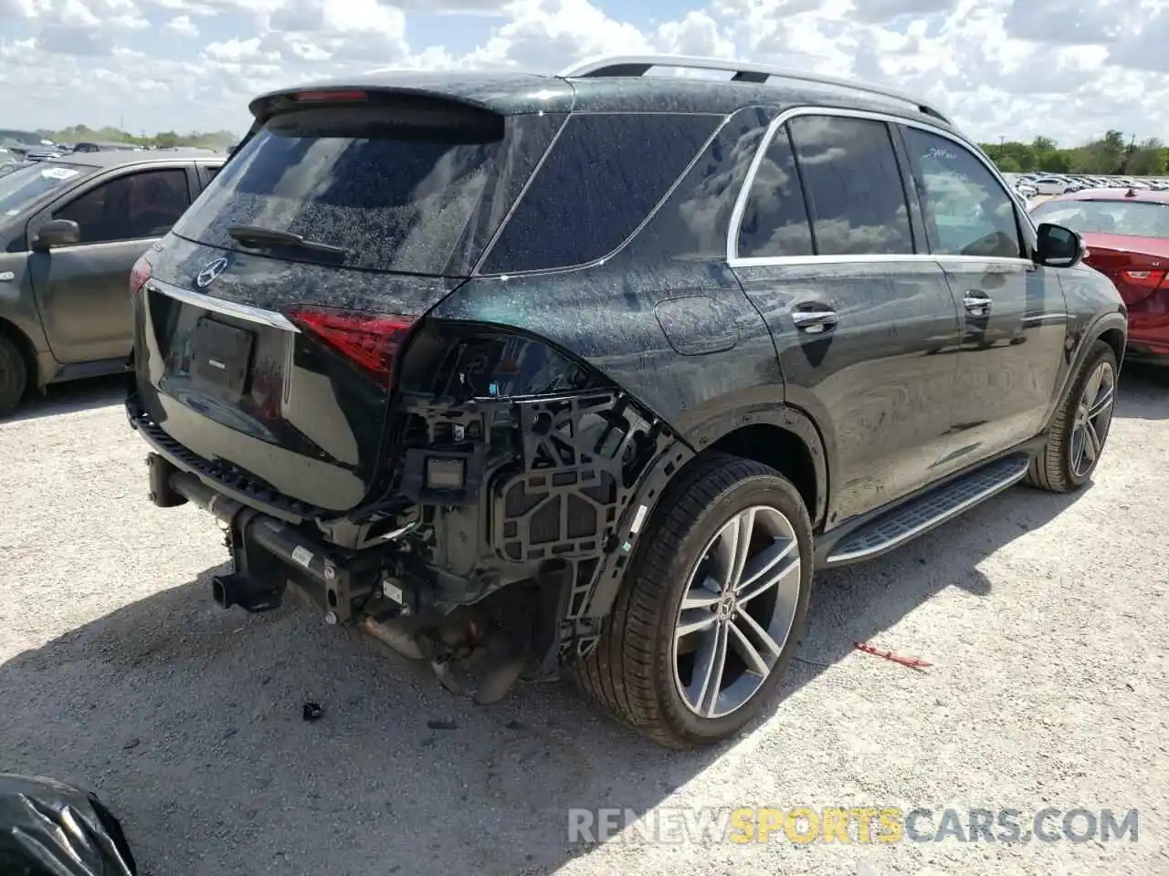 4 Photograph of a damaged car 4JGFB4JB3MA366123 MERCEDES-BENZ GLE-CLASS 2021