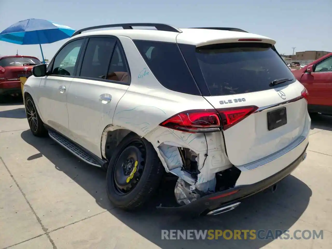 3 Photograph of a damaged car 4JGFB4JB4MA480048 MERCEDES-BENZ GLE-CLASS 2021