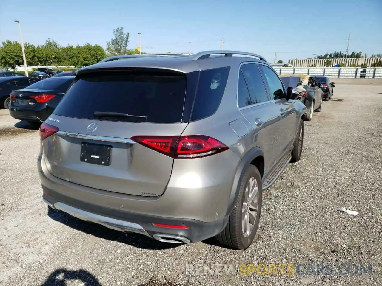 4 Photograph of a damaged car 4JGFB4JB5MA505331 MERCEDES-BENZ GLE-CLASS 2021