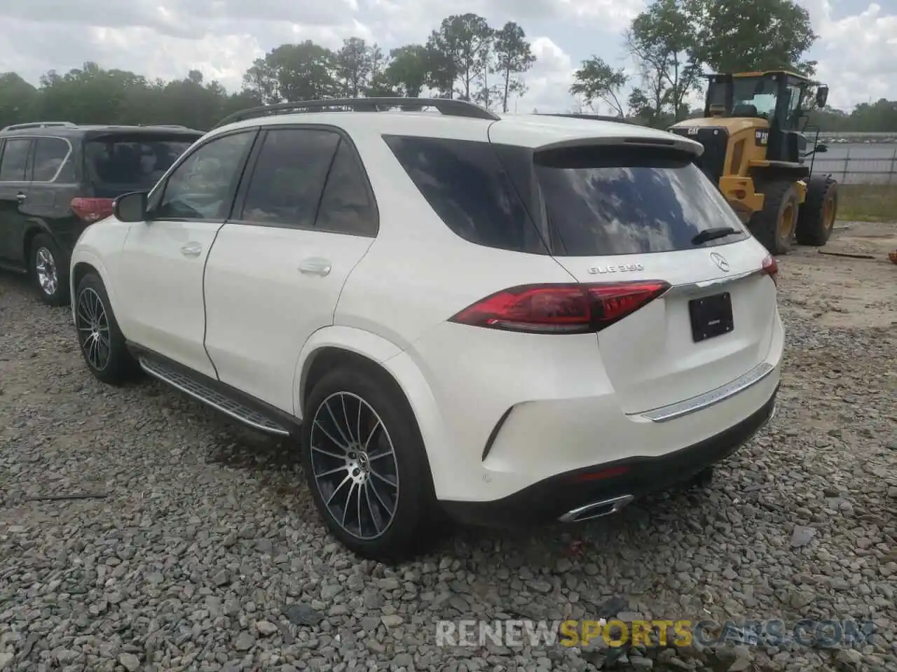 3 Photograph of a damaged car 4JGFB4JB5MA548101 MERCEDES-BENZ GLE-CLASS 2021