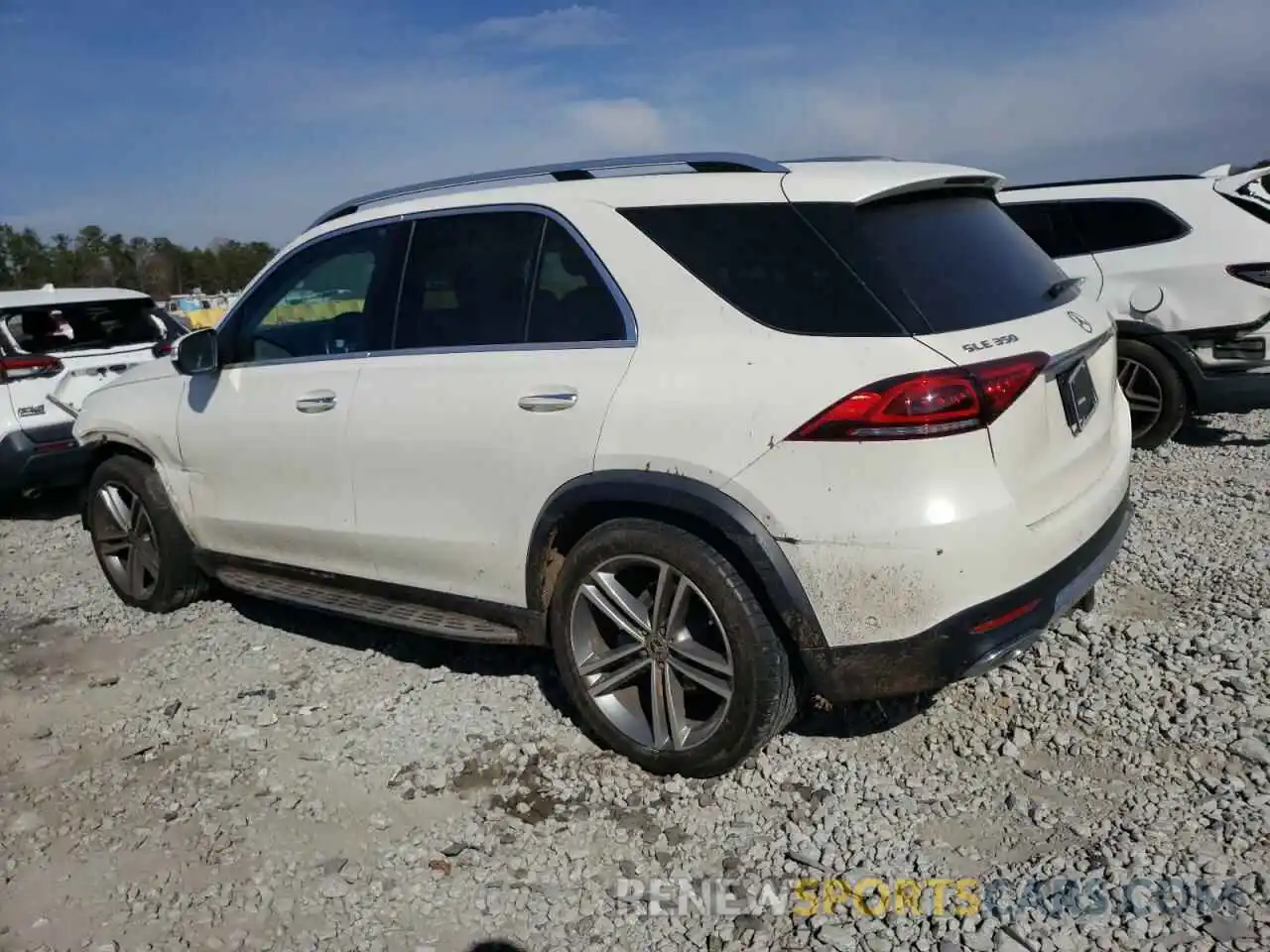 2 Photograph of a damaged car 4JGFB4JB6MA422796 MERCEDES-BENZ GLE-CLASS 2021