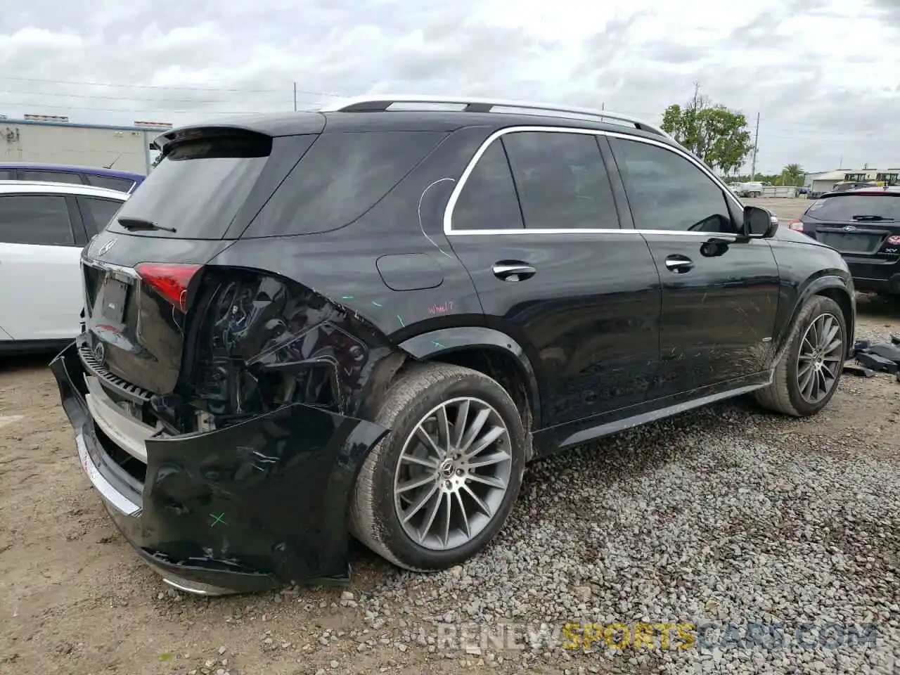 3 Photograph of a damaged car 4JGFB4JB8MA366375 MERCEDES-BENZ GLE-CLASS 2021