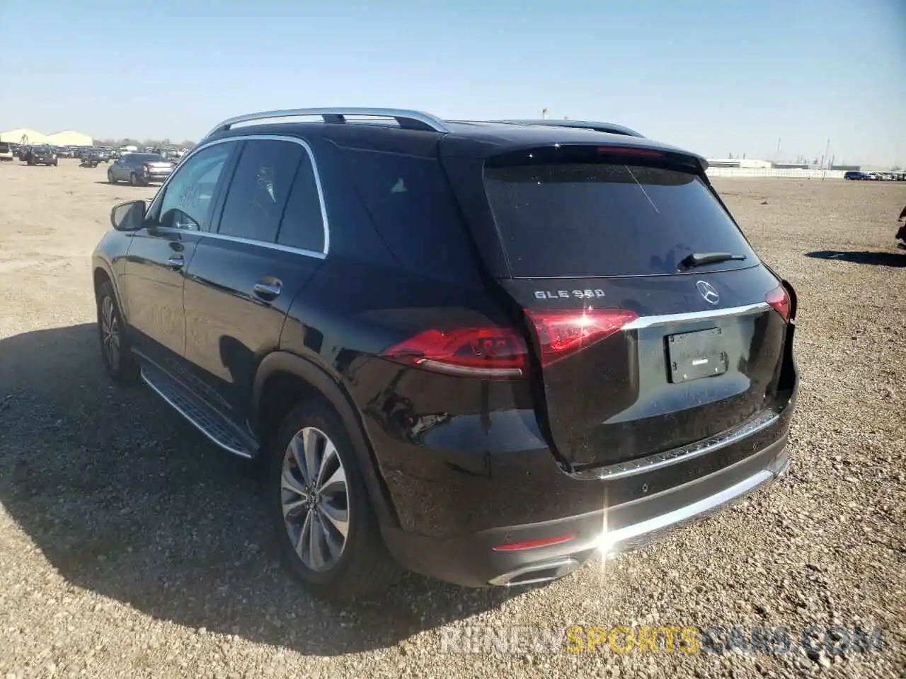 3 Photograph of a damaged car 4JGFB4JB8MA394645 MERCEDES-BENZ GLE-CLASS 2021