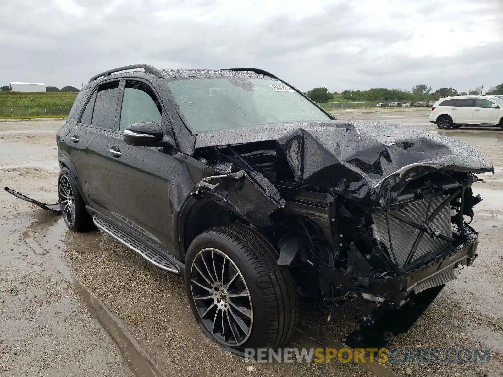 1 Photograph of a damaged car 4JGFB4JB8MA551736 MERCEDES-BENZ GLE-CLASS 2021