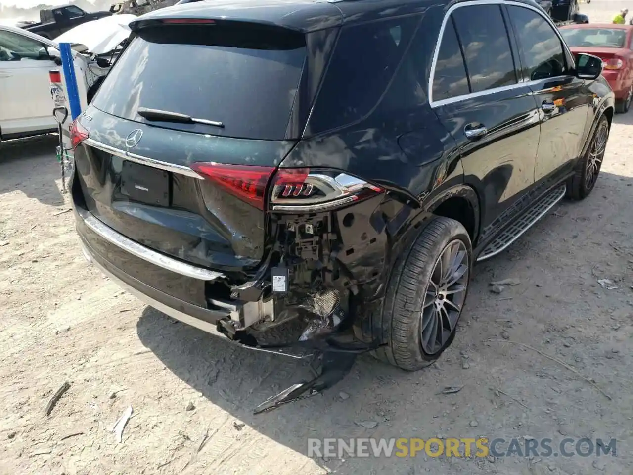 9 Photograph of a damaged car 4JGFB4JBXMA522299 MERCEDES-BENZ GLE-CLASS 2021