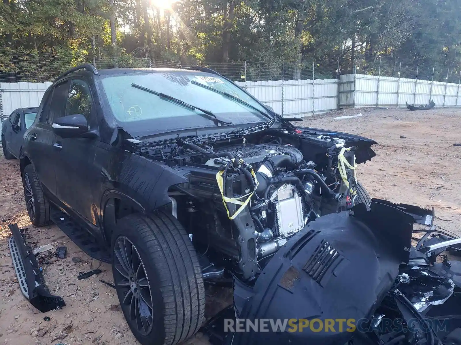 1 Photograph of a damaged car 4JGFB4JBXMA543816 MERCEDES-BENZ GLE-CLASS 2021