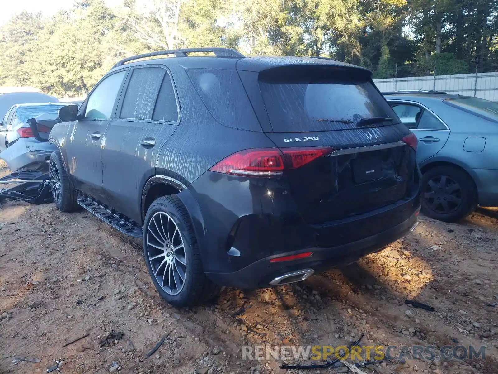 3 Photograph of a damaged car 4JGFB4JBXMA543816 MERCEDES-BENZ GLE-CLASS 2021