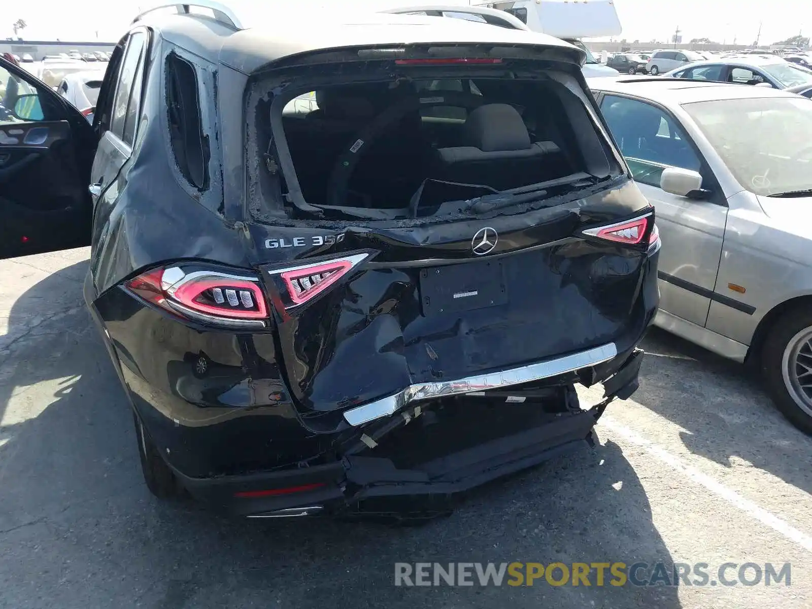 9 Photograph of a damaged car 4JGFB4JE2MA305386 MERCEDES-BENZ GLE-CLASS 2021