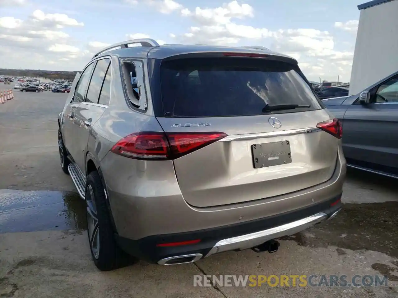 3 Photograph of a damaged car 4JGFB4JE3MA405187 MERCEDES-BENZ GLE-CLASS 2021