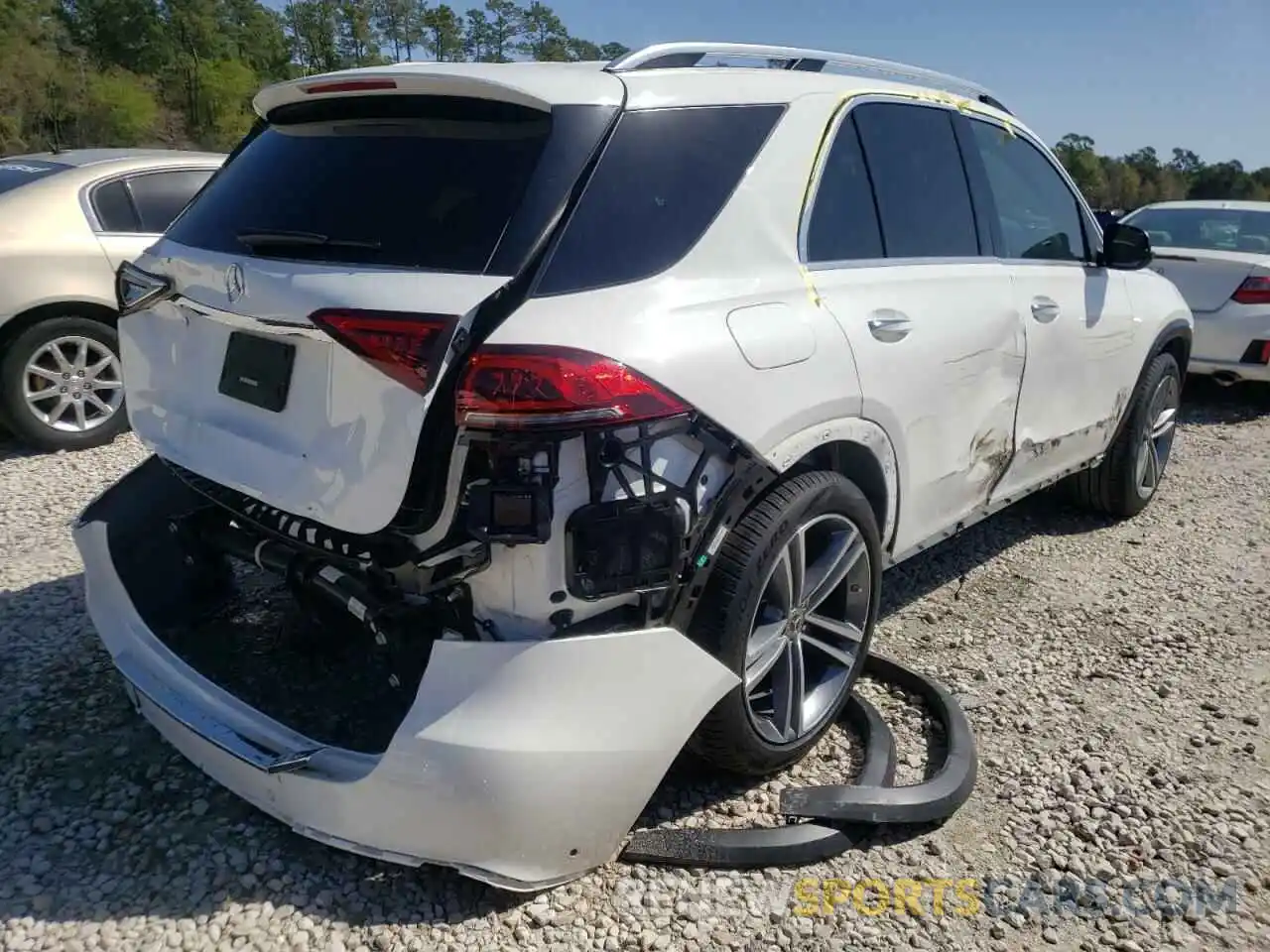 4 Photograph of a damaged car 4JGFB4JE7MA408559 MERCEDES-BENZ GLE-CLASS 2021