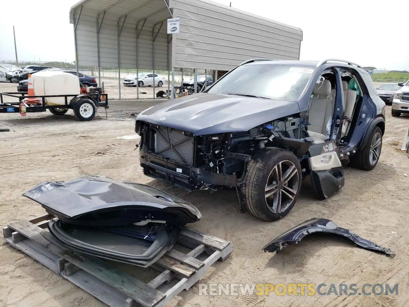 2 Photograph of a damaged car 4JGFB4JE8MA398396 MERCEDES-BENZ GLE-CLASS 2021