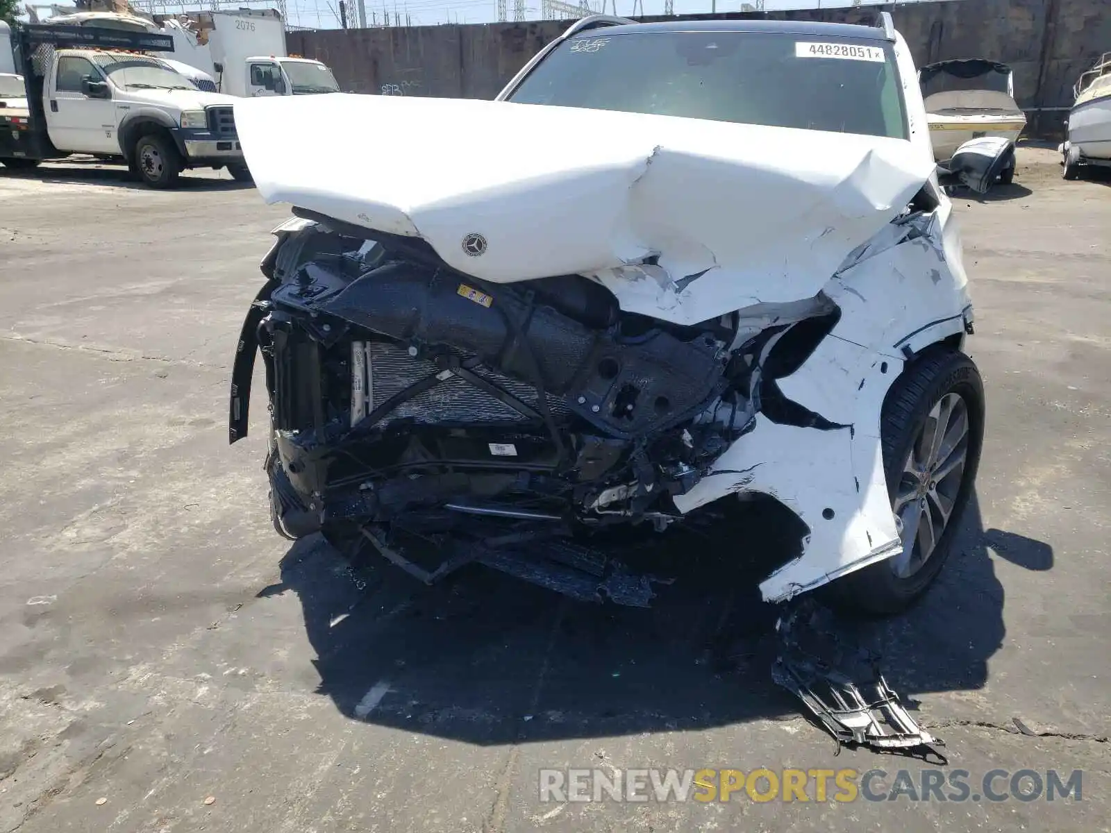 9 Photograph of a damaged car 4JGFB4JE9MA394633 MERCEDES-BENZ GLE-CLASS 2021