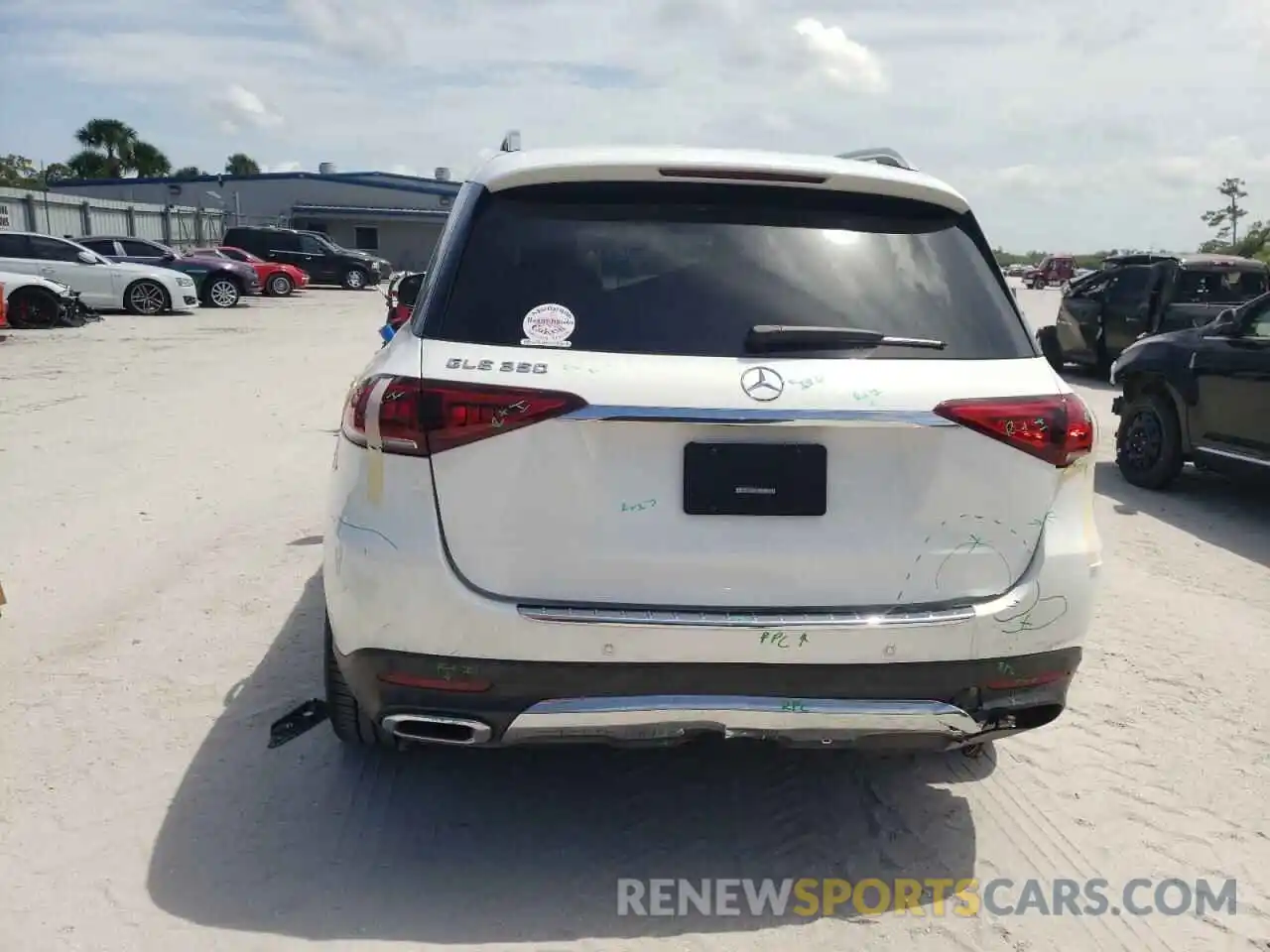 9 Photograph of a damaged car 4JGFB4JE9MA426626 MERCEDES-BENZ GLE-CLASS 2021