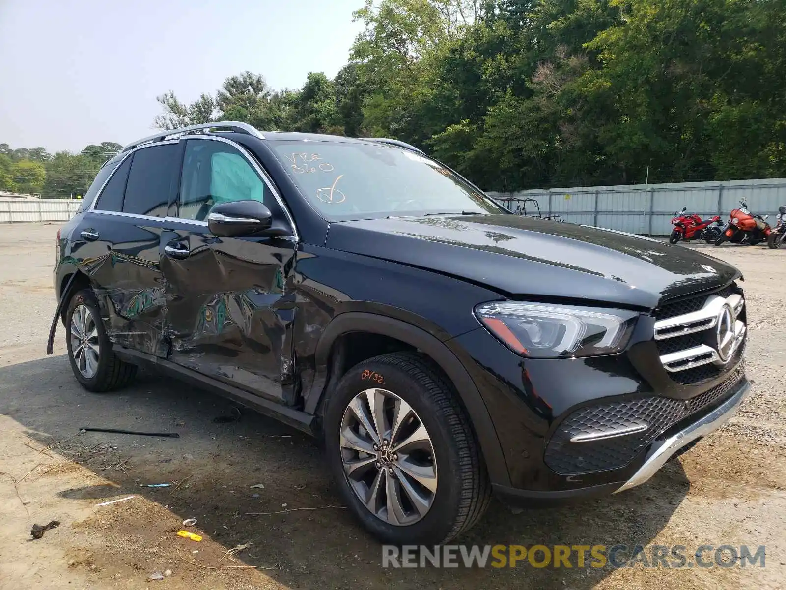 1 Photograph of a damaged car 4JGFB4KB1MA323804 MERCEDES-BENZ GLE-CLASS 2021