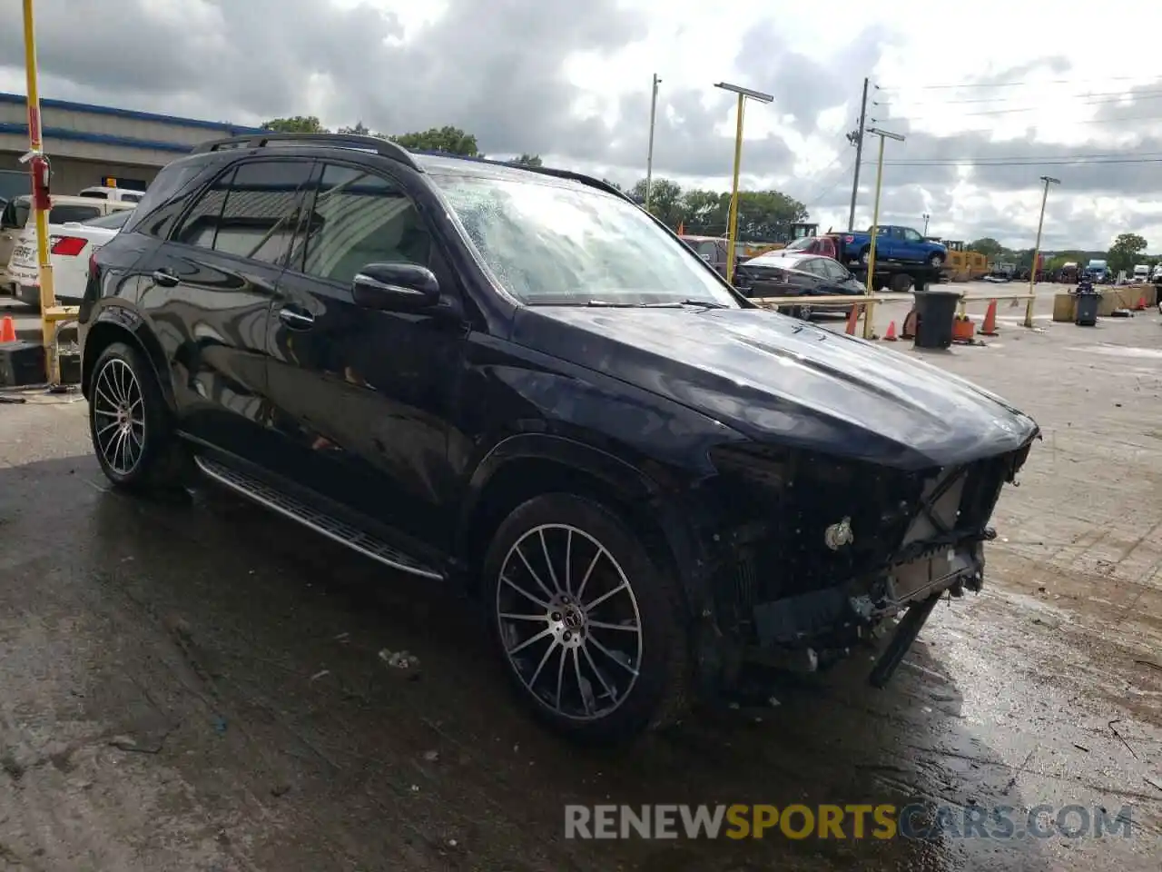 4 Photograph of a damaged car 4JGFB4KB1MA507835 MERCEDES-BENZ GLE-CLASS 2021