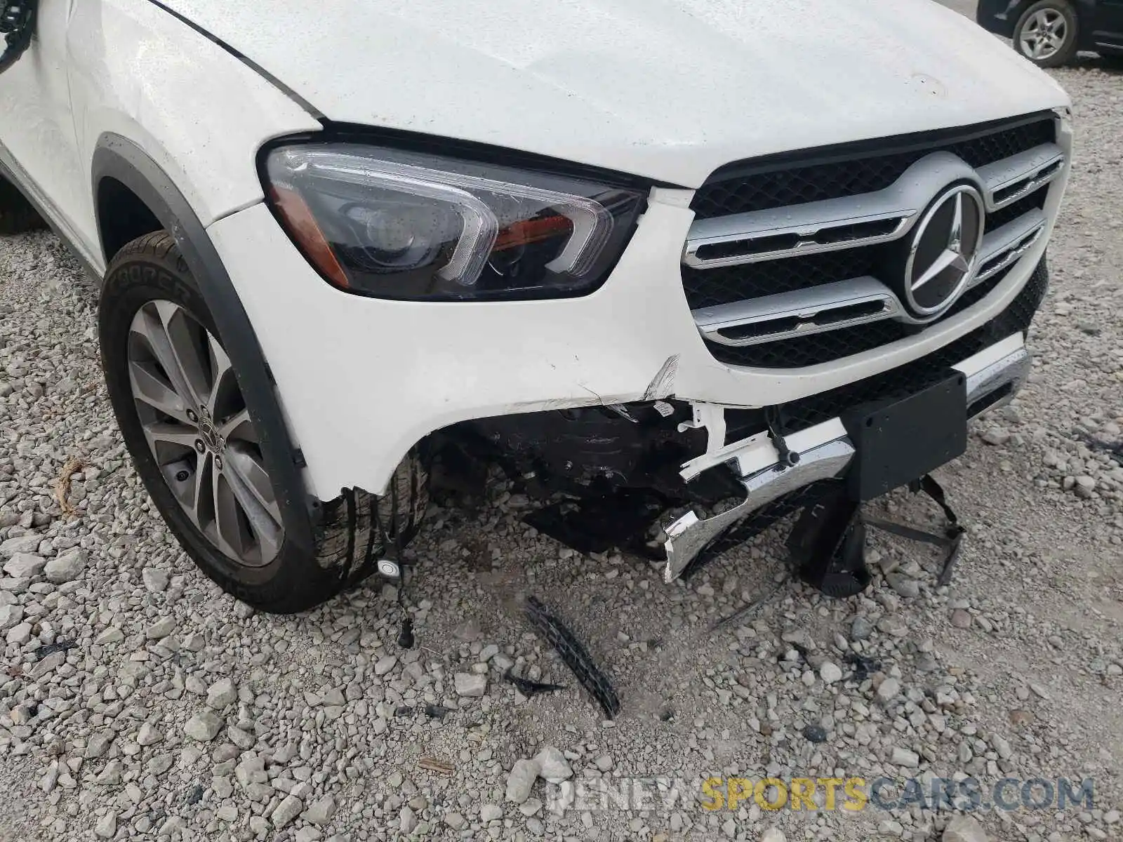 9 Photograph of a damaged car 4JGFB4KB3MA377623 MERCEDES-BENZ GLE-CLASS 2021