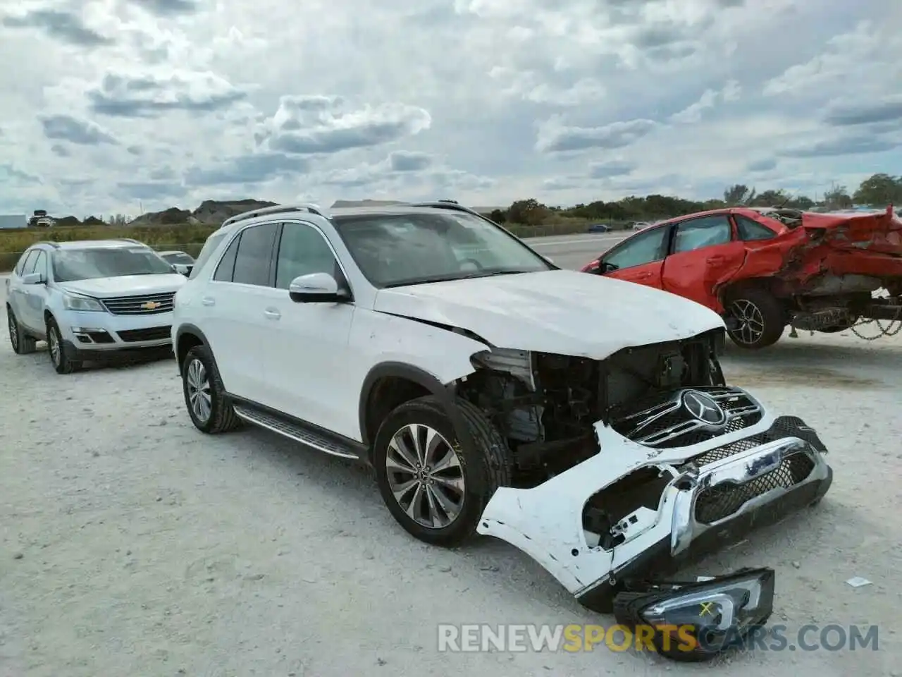 1 Photograph of a damaged car 4JGFB4KB3MA513345 MERCEDES-BENZ GLE-CLASS 2021