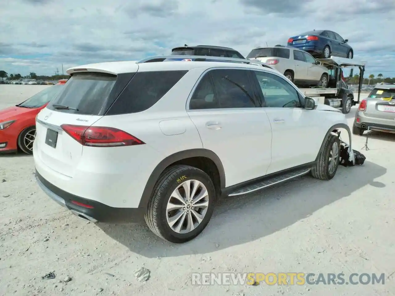 4 Photograph of a damaged car 4JGFB4KB3MA513345 MERCEDES-BENZ GLE-CLASS 2021