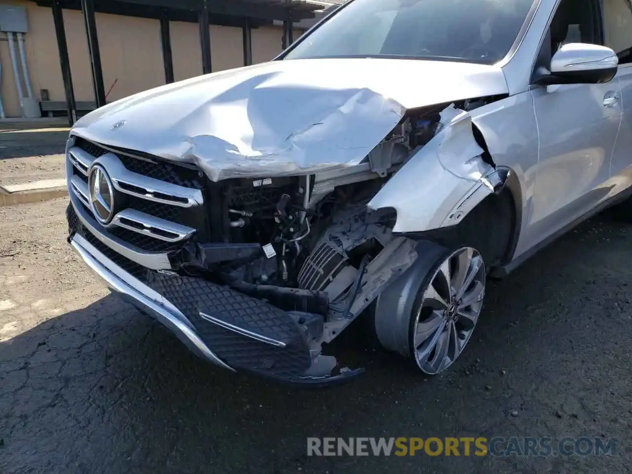 9 Photograph of a damaged car 4JGFB4KB5MA309310 MERCEDES-BENZ GLE-CLASS 2021