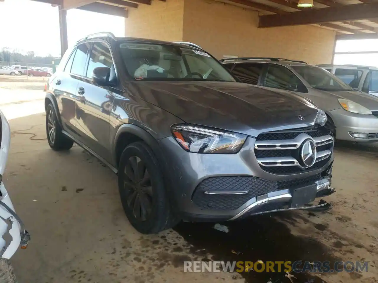 1 Photograph of a damaged car 4JGFB4KB6MA316802 MERCEDES-BENZ GLE-CLASS 2021