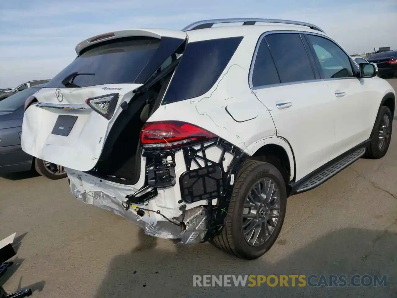 4 Photograph of a damaged car 4JGFB4KB6MA377633 MERCEDES-BENZ GLE-CLASS 2021