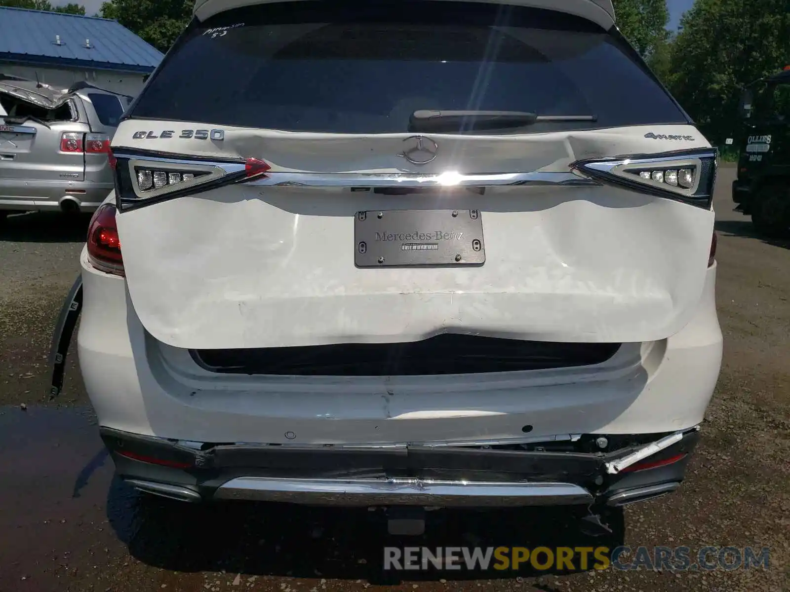 9 Photograph of a damaged car 4JGFB4KB6MA406435 MERCEDES-BENZ GLE-CLASS 2021