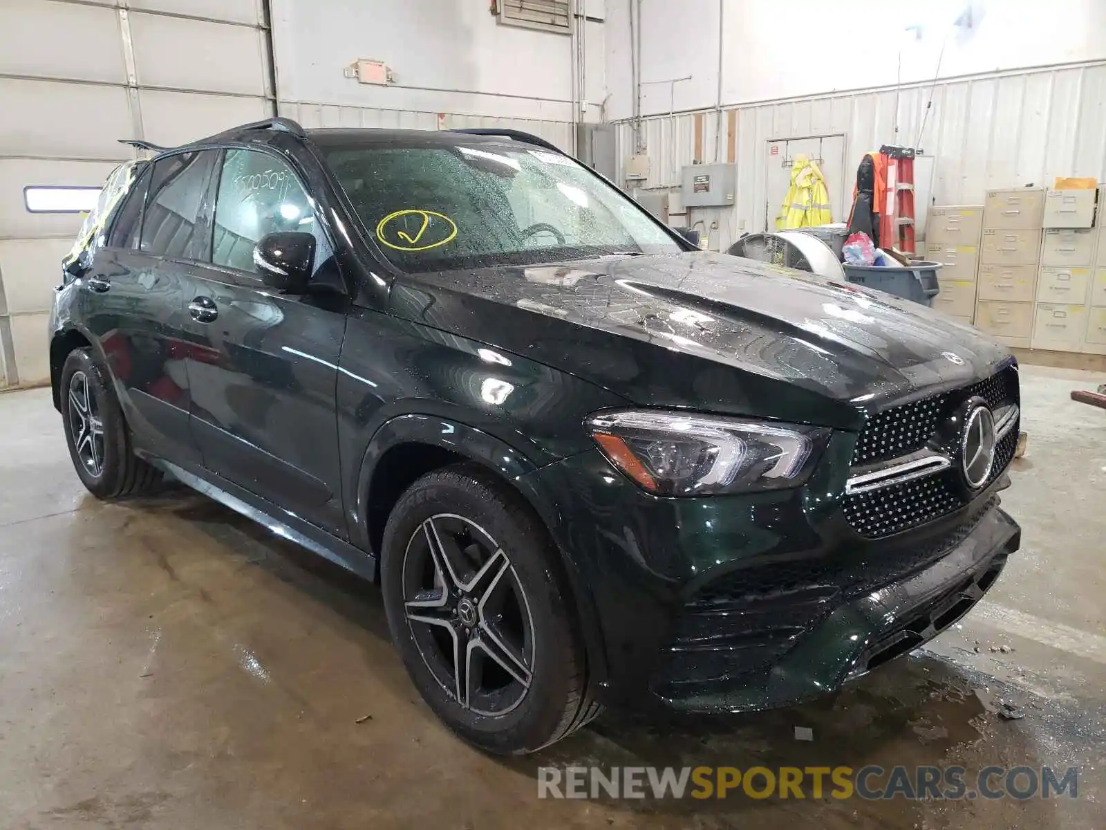 1 Photograph of a damaged car 4JGFB4KB6MA413627 MERCEDES-BENZ GLE-CLASS 2021