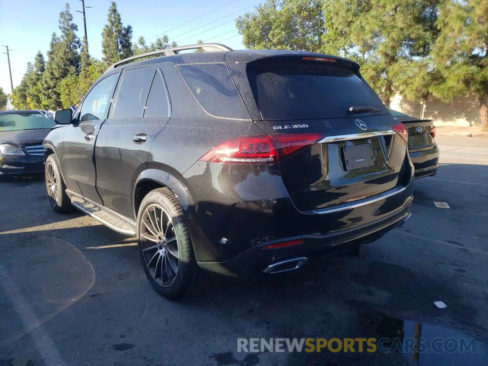 3 Photograph of a damaged car 4JGFB4KB6MA474346 MERCEDES-BENZ GLE-CLASS 2021