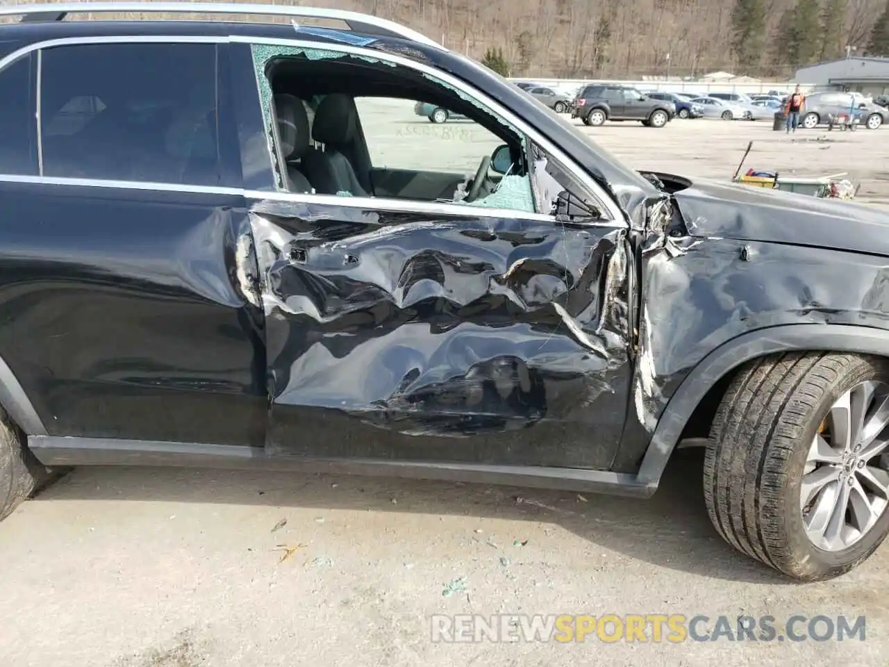 9 Photograph of a damaged car 4JGFB4KB6MA554665 MERCEDES-BENZ GLE-CLASS 2021