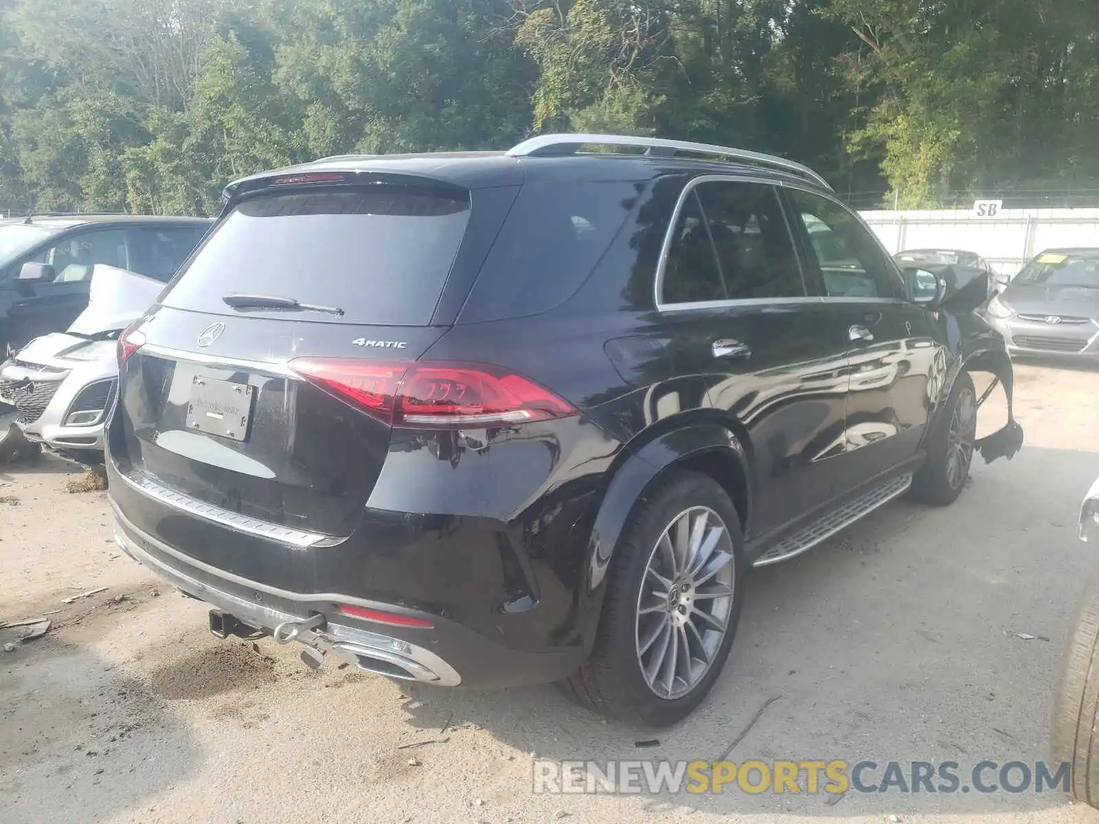 4 Photograph of a damaged car 4JGFB4KB8MA474588 MERCEDES-BENZ GLE-CLASS 2021