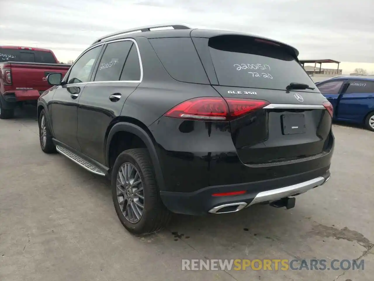 3 Photograph of a damaged car 4JGFB4KB9MA373723 MERCEDES-BENZ GLE-CLASS 2021