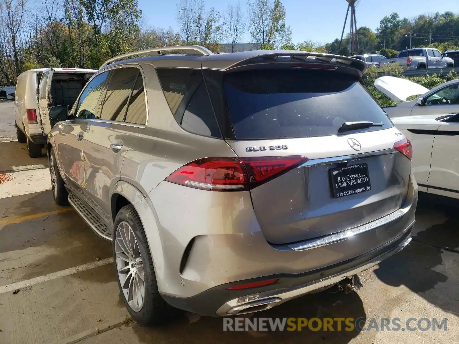 3 Photograph of a damaged car 4JGFB4KB9MA484496 MERCEDES-BENZ GLE-CLASS 2021