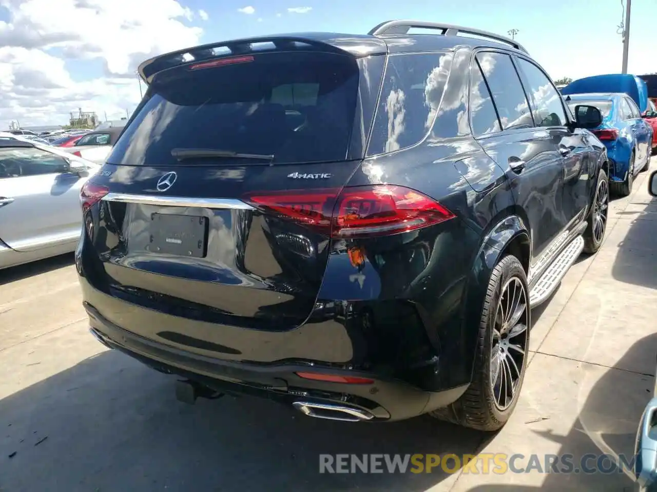 4 Photograph of a damaged car 4JGFB4KE0MA306180 MERCEDES-BENZ GLE-CLASS 2021