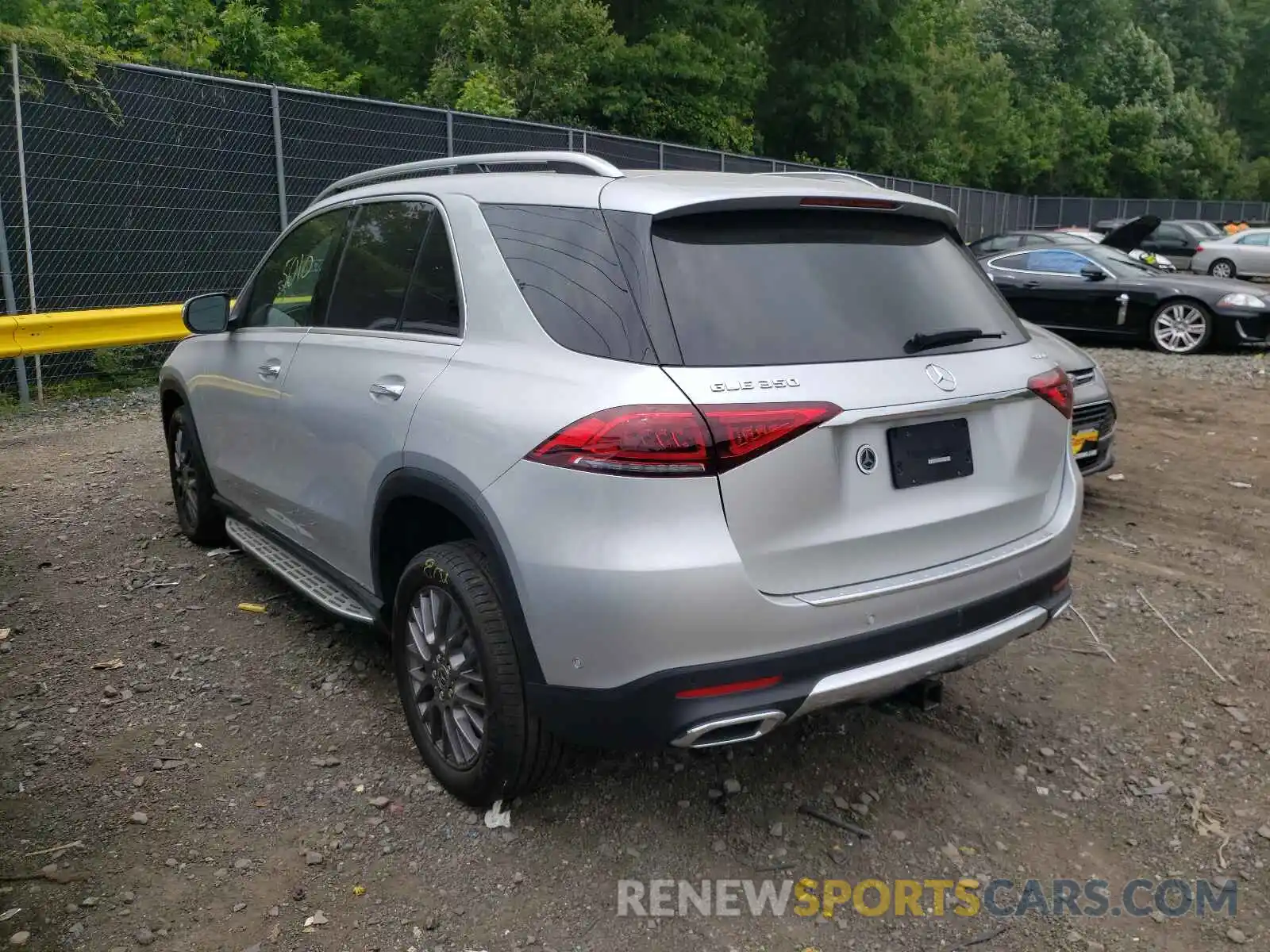 3 Photograph of a damaged car 4JGFB4KE4MA360422 MERCEDES-BENZ GLE-CLASS 2021