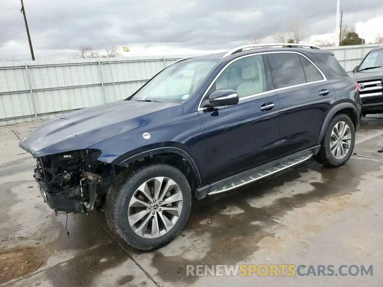 1 Photograph of a damaged car 4JGFB4KE4MA388818 MERCEDES-BENZ GLE-CLASS 2021