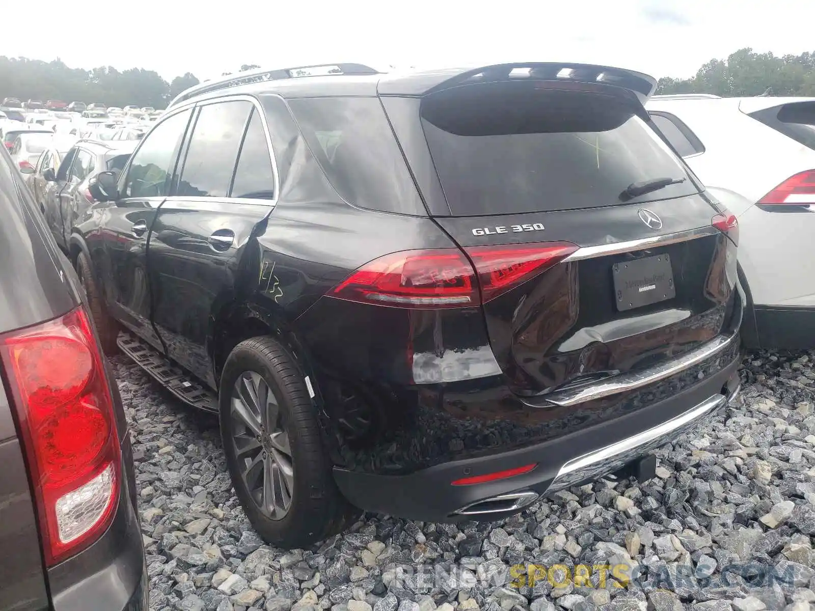 3 Photograph of a damaged car 4JGFB4KE4MA523232 MERCEDES-BENZ GLE-CLASS 2021