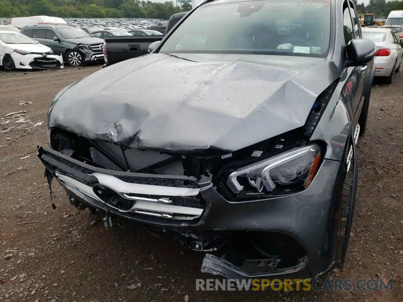 9 Photograph of a damaged car 4JGFB4KE7MA413940 MERCEDES-BENZ GLE-CLASS 2021