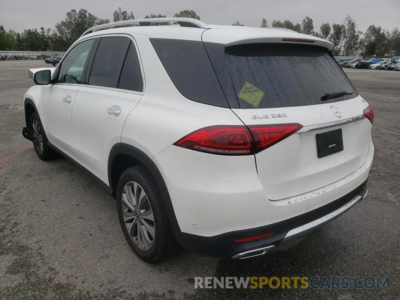 3 Photograph of a damaged car 4JGFB4KE8MA423831 MERCEDES-BENZ GLE-CLASS 2021