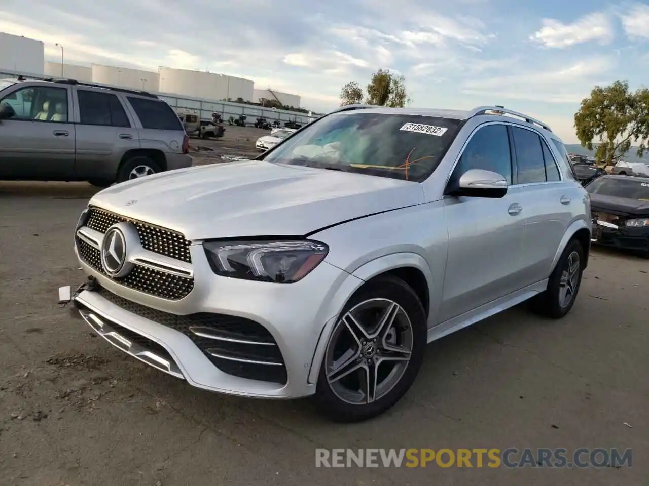 2 Photograph of a damaged car 4JGFB5KB5MA416475 MERCEDES-BENZ GLE-CLASS 2021