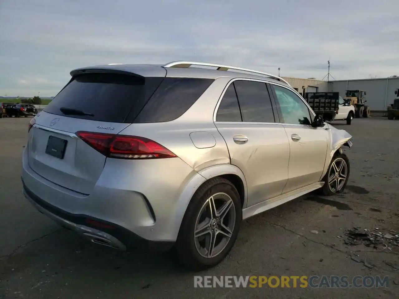 4 Photograph of a damaged car 4JGFB5KB5MA416475 MERCEDES-BENZ GLE-CLASS 2021