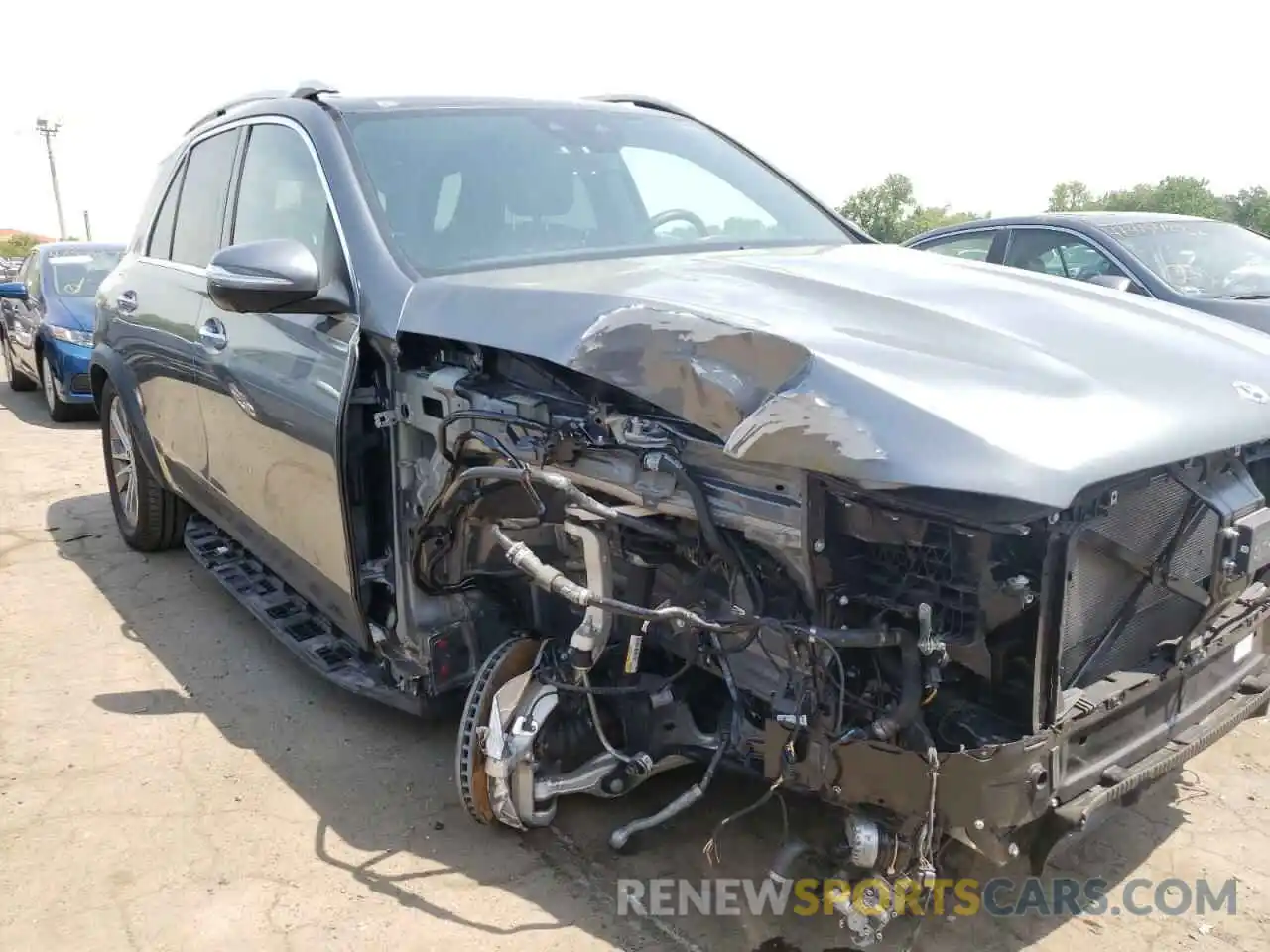 9 Photograph of a damaged car 4JGFB5KE2MA436693 MERCEDES-BENZ GLE-CLASS 2021