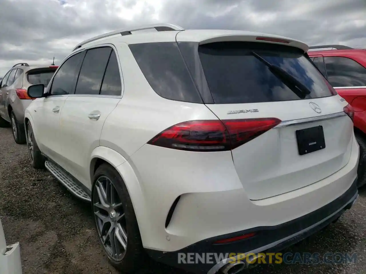 3 Photograph of a damaged car 4JGFB6BB1MA575113 MERCEDES-BENZ GLE-CLASS 2021