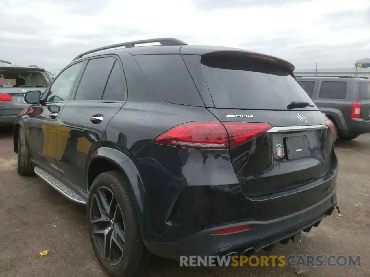 3 Photograph of a damaged car 4JGFB6BB2MA261258 MERCEDES-BENZ GLE-CLASS 2021