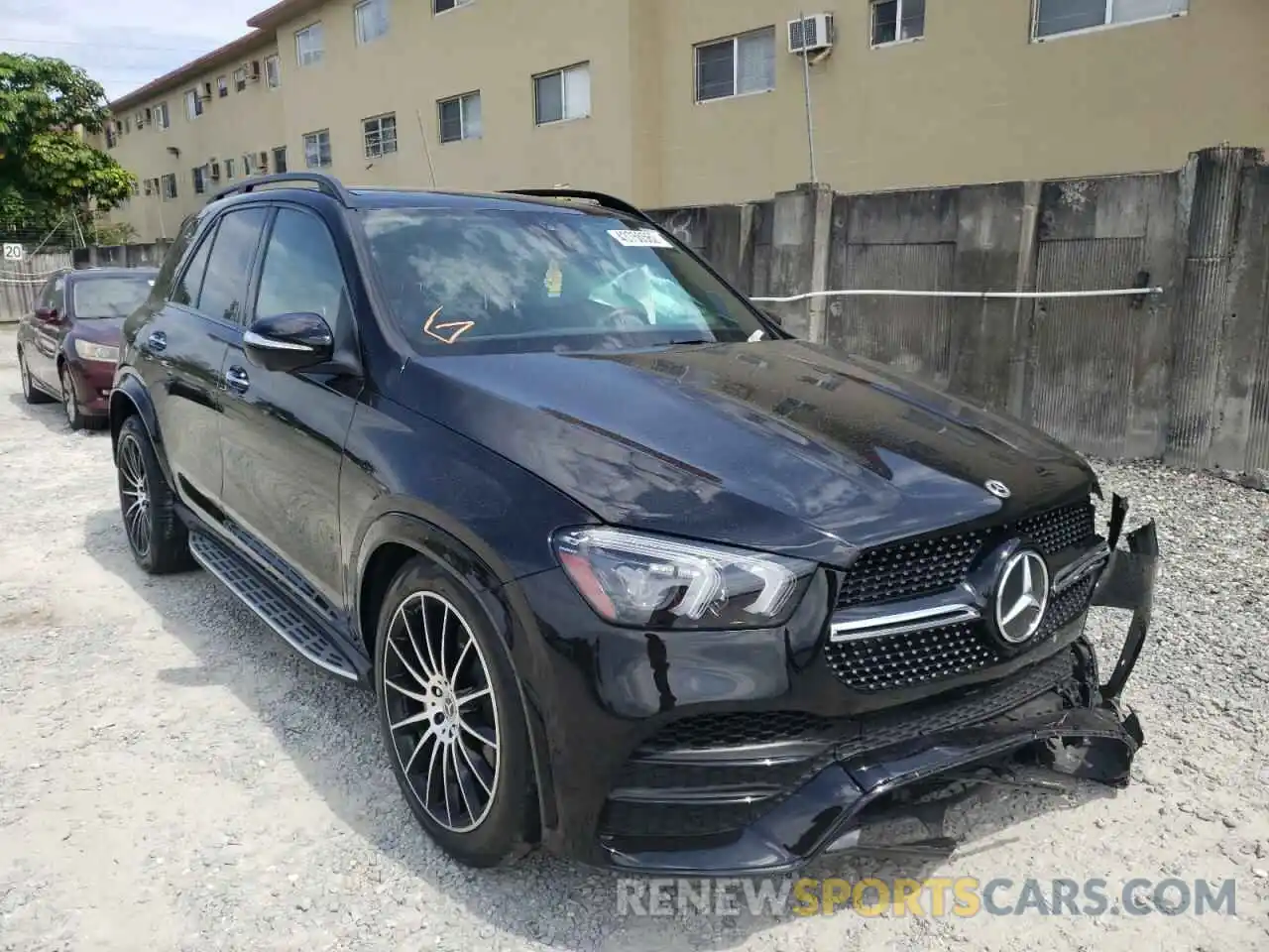 1 Photograph of a damaged car 4JGFB8GB9MA443334 MERCEDES-BENZ GLE-CLASS 2021