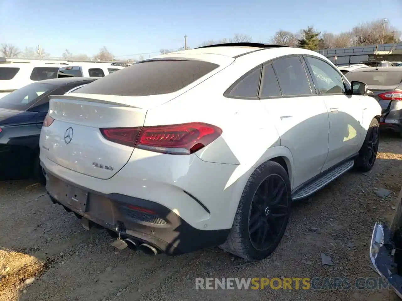 4 Photograph of a damaged car 4JGFD6BB0MA316333 MERCEDES-BENZ GLE-CLASS 2021