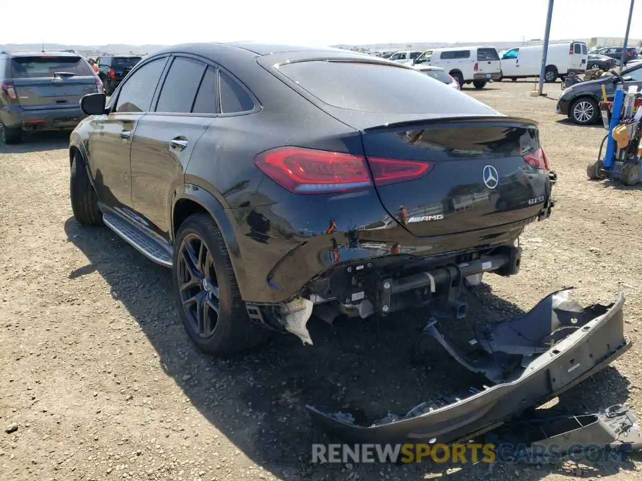 3 Photograph of a damaged car 4JGFD6BB1MA218301 MERCEDES-BENZ GLE-CLASS 2021