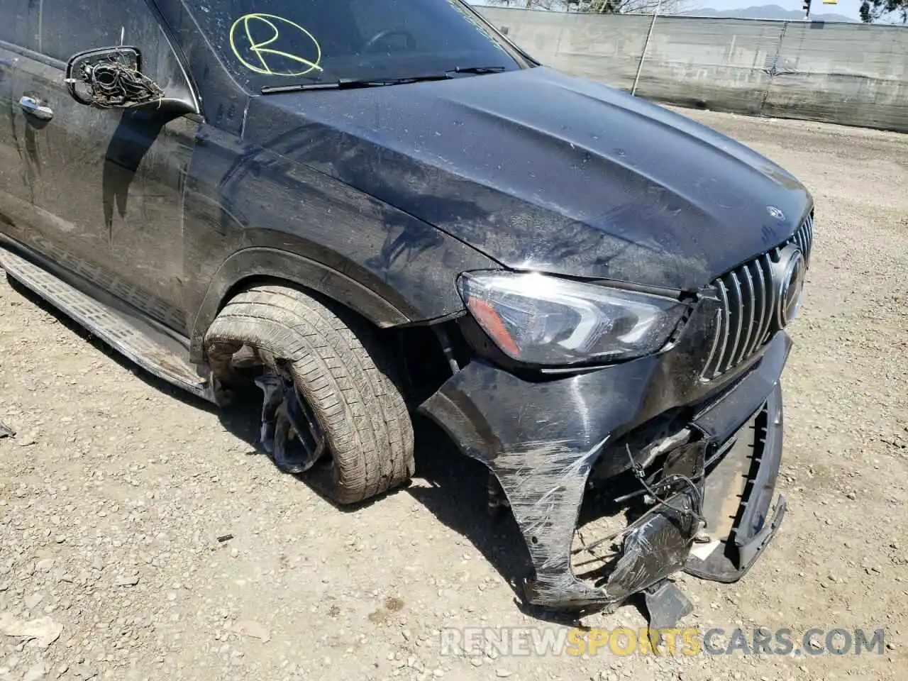 9 Photograph of a damaged car 4JGFD6BB1MA218301 MERCEDES-BENZ GLE-CLASS 2021