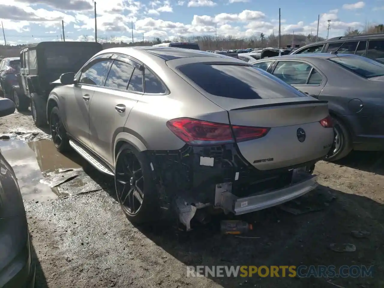 3 Photograph of a damaged car 4JGFD6BB1MA507565 MERCEDES-BENZ GLE-CLASS 2021